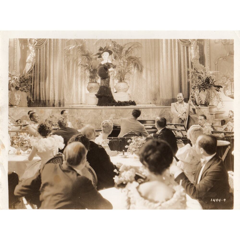 Vintage Mae West Performing On Stage 1494-9 Black And White Still Photo 8x10